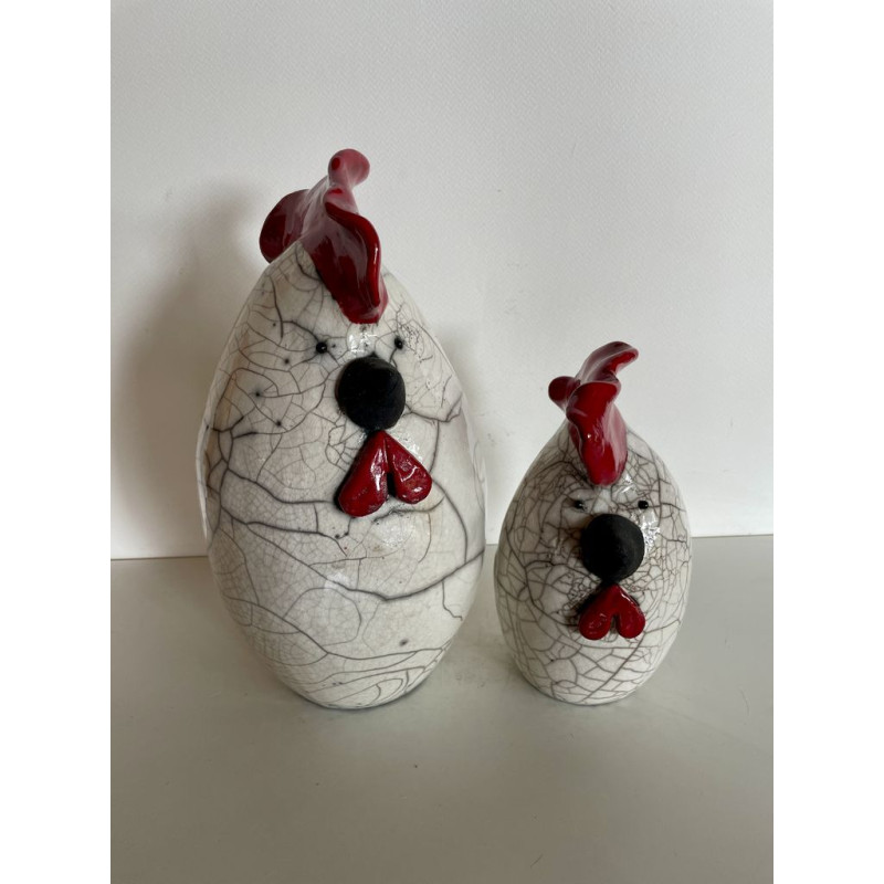 Poule rigolotte très contemporaine en céramique Raku Poule rigolotte très contemporaine en céramique Raku