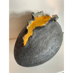 lampe d'ambiance très minérale en forme d'oeuf céramique raku