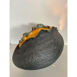lampe d'ambiance très minérale en forme d'oeuf céramique raku