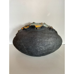 lampe d'ambiance très minérale en forme d'oeuf céramique raku