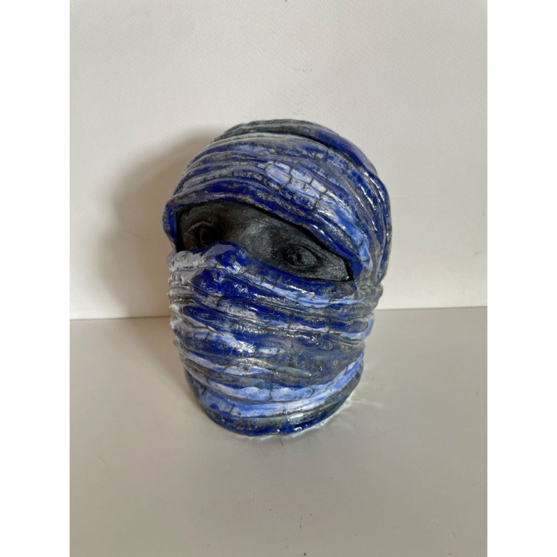 Oeuvre d'art Touareg en céramique Raku dans les bleus-argent