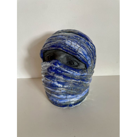 Oeuvre d'art Touareg en céramique Raku dans les bleus-argent