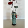 Bel ensemble vase et fleurs bleu turquoise en céramique raku
