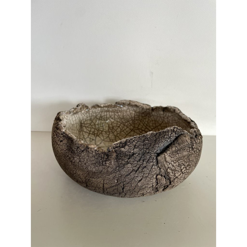 A beautiful decorative object for this truly original bowl or pouch. A beautiful decorative object for this truly original bowl or pouch.
