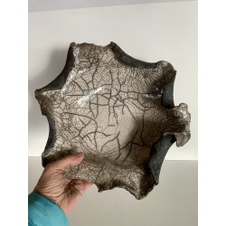 Décoration raffinée en céramique raku original et unique.