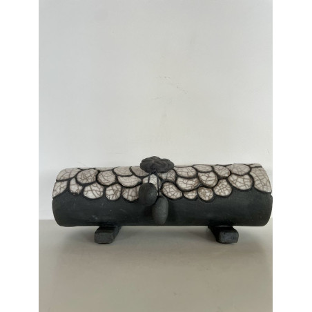 Création artisanale entièrement faite  à la main céramique raku