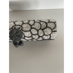 Création artisanale entièrement faite  à la main céramique raku