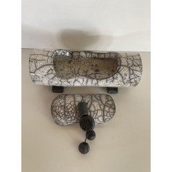 Boite en céramique raku de forme bambou