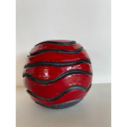Vase original Boule rouge brillante et spirale en céramique Raku