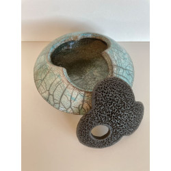 Artisanat d'art français pour cette boîte élégante boite ronde raku