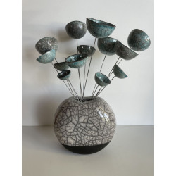 Création artisanale pour cet ensemble florale très contemporain