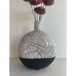 Pièce décorative très design en céramique raku.