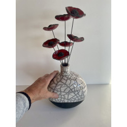 Pièce décorative très design en céramique raku.